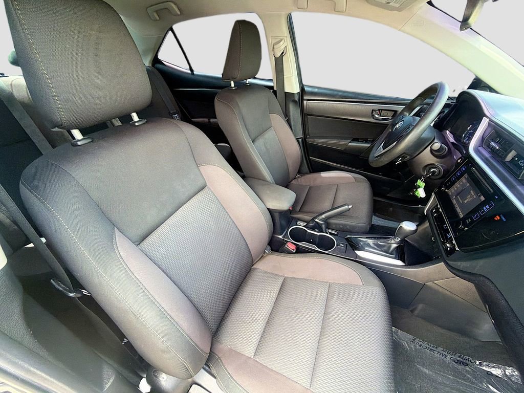 Used 2019 Toyota Corolla LE FWD image 12