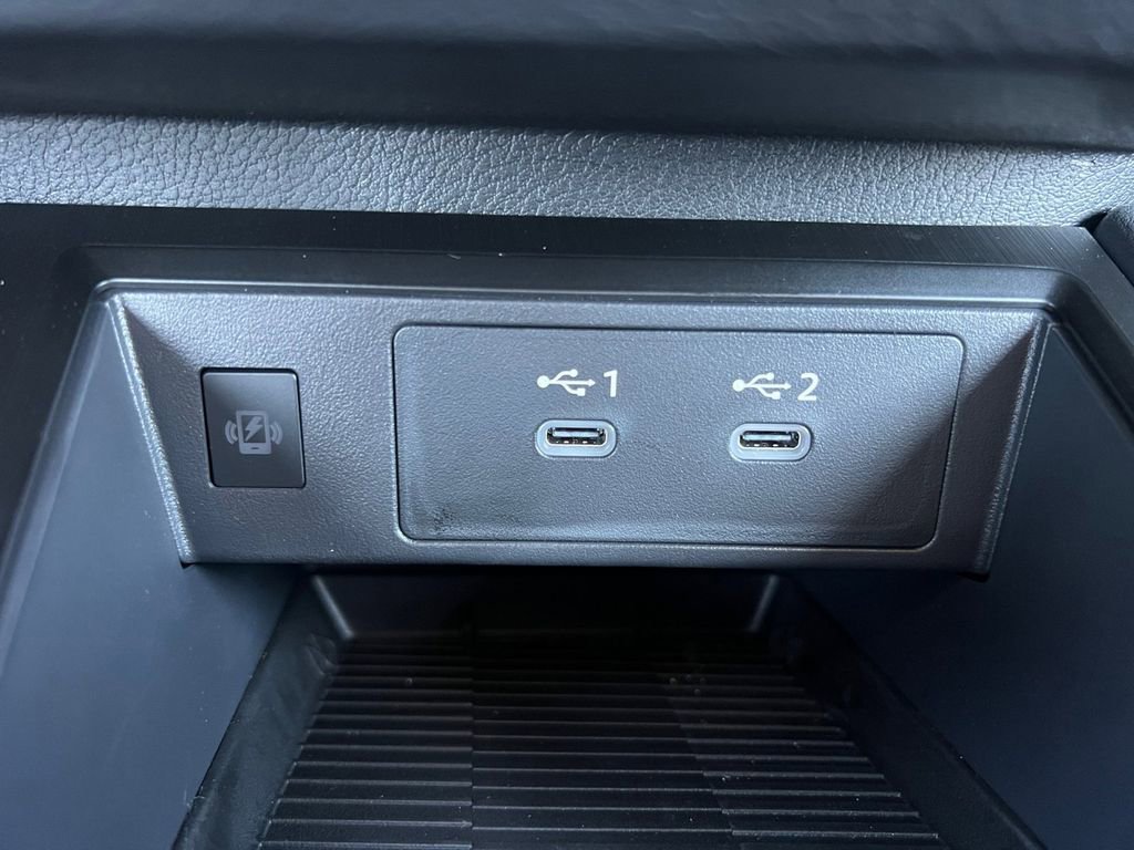 New 2026 Nissan Kicks SV w/ Illumination Package image 6