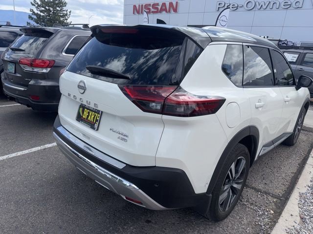 Used 2022 Nissan Rogue Platinum w/ Head-Up Display Package image 11