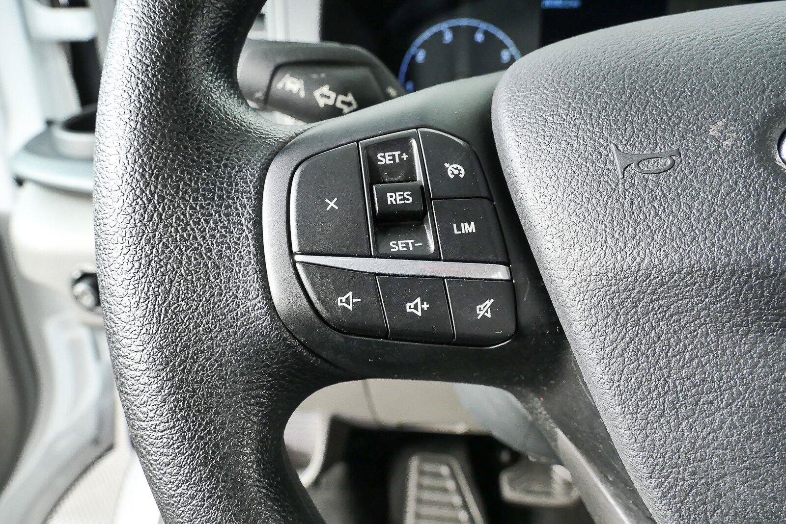Used 2023 Ford Transit 350 XLT RWD image 10