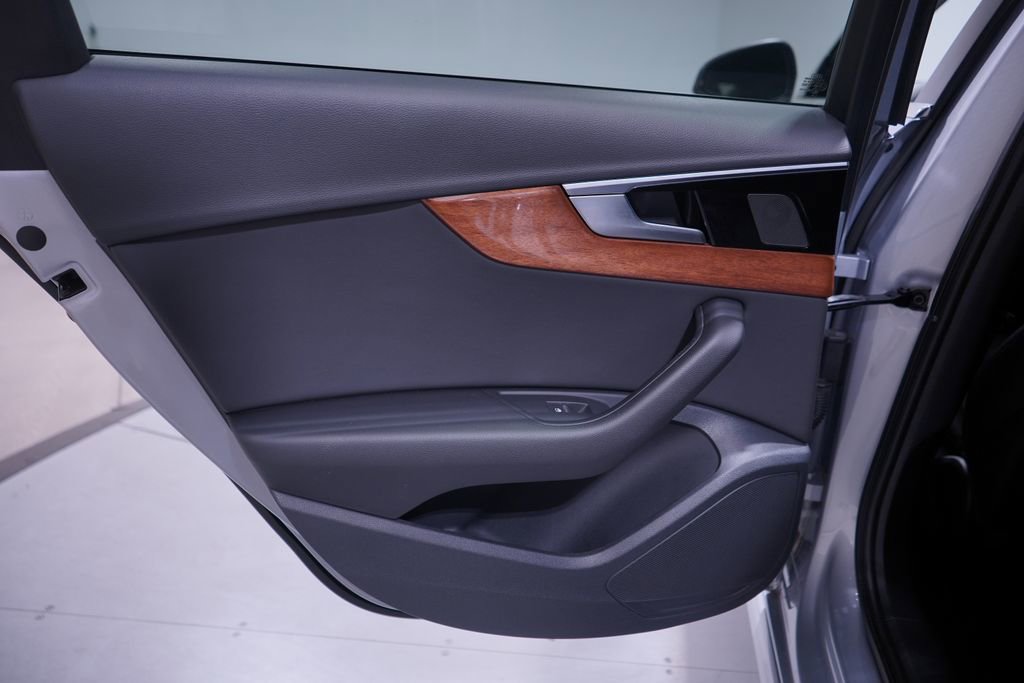 Used 2022 Audi A4 2.0T Premium w/ Convenience Package image 15