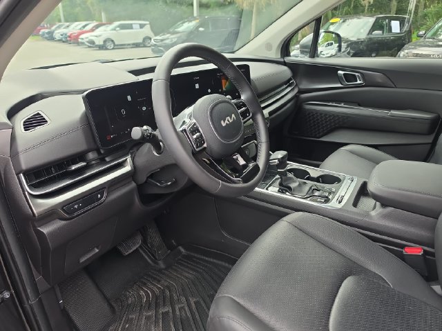 Certified 2025 Kia Carnival SX Prestige FWD image 14