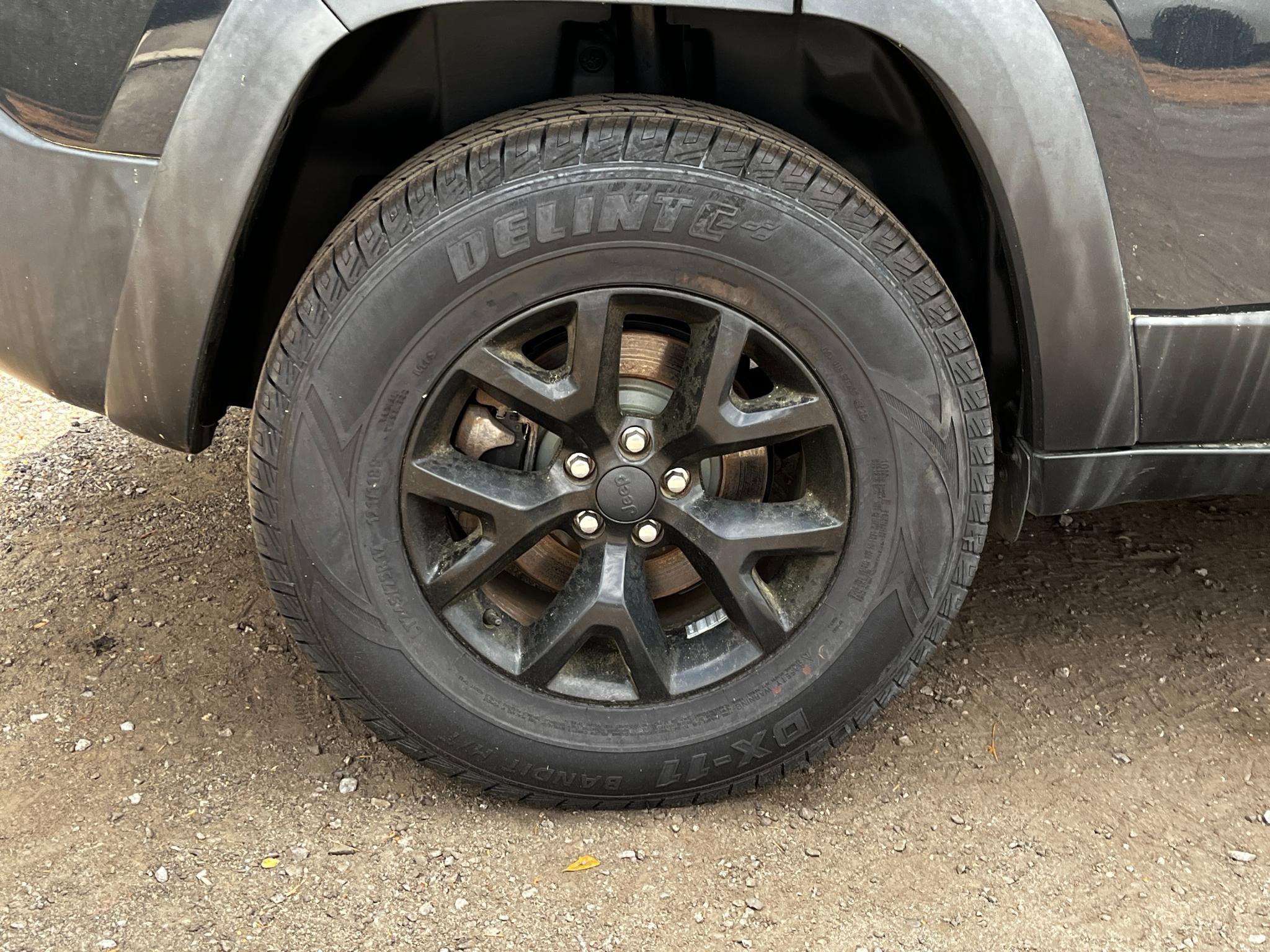 Used 2017 Jeep Cherokee Trailhawk w/ Comfort/Convenience Group image 12