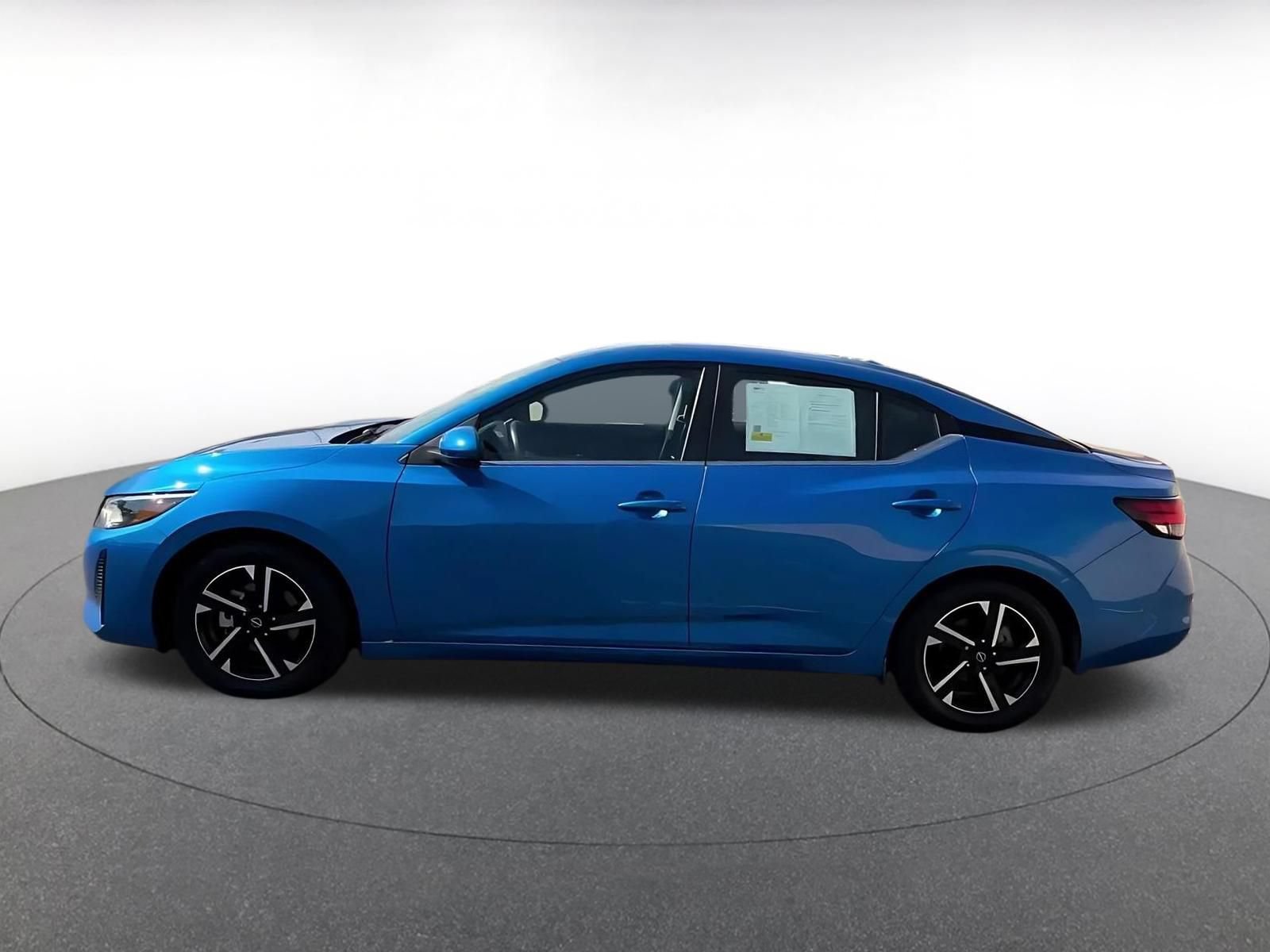 Used 2025 Nissan Sentra SV FWD image 7