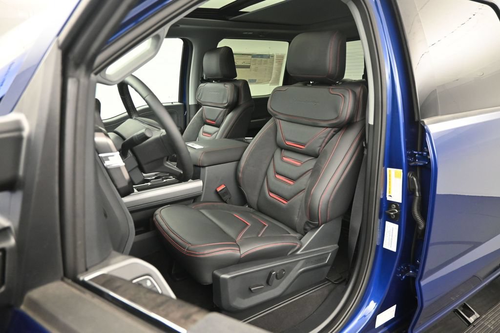 New 2026 Ford F250 Lariat w/ Black Appearance Package AWD/4WD image 8