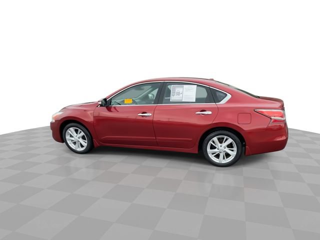 Used 2014 Nissan Altima 2.5 SV w/ Convenience Package FWD image 5