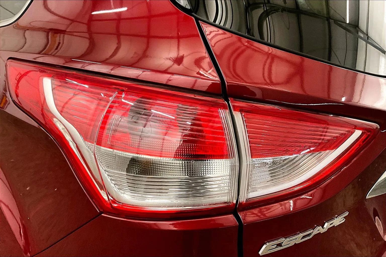 Used 2013 Ford Escape SEL image 29