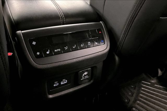 Used 2023 Nissan Pathfinder Platinum w/ Cargo Package AWD/4WD image 34