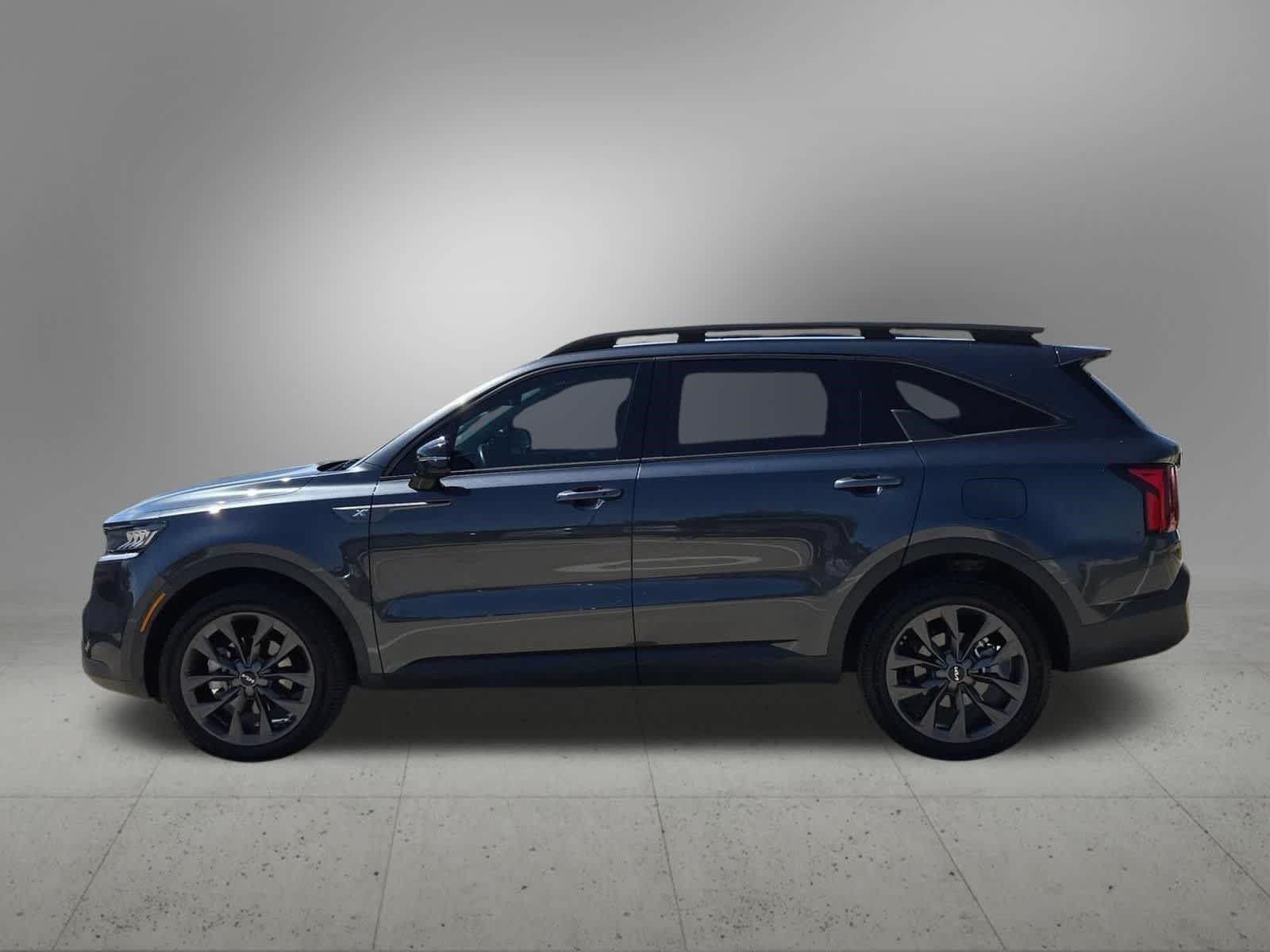 Certified 2023 Kia Sorento X-Line EX AWD/4WD image 3