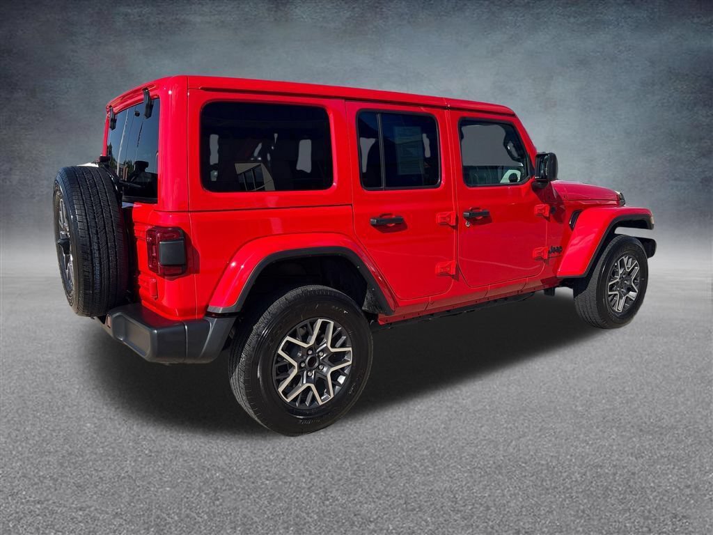 Used 2025 Jeep Wrangler Unlimited Sahara AWD/4WD image 5
