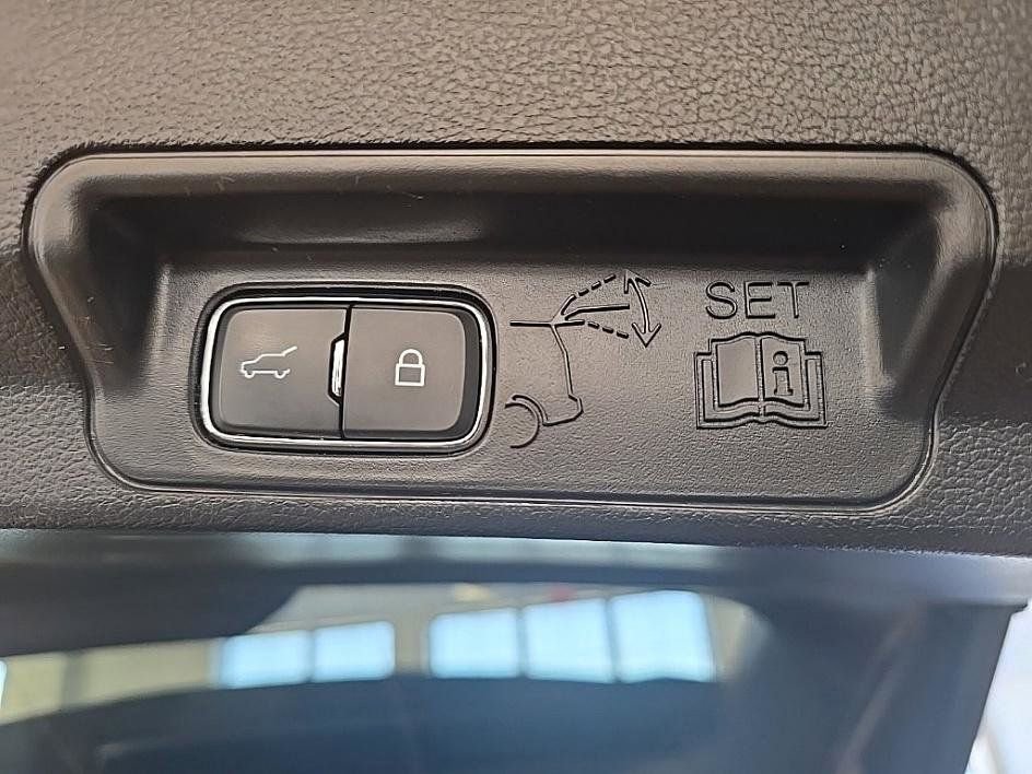 Used 2024 Ford Explorer Timberline image 28