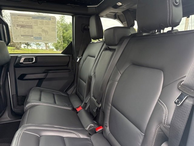 New 2025 Ford Bronco Outer Banks w/ Sasquatch Package image 41