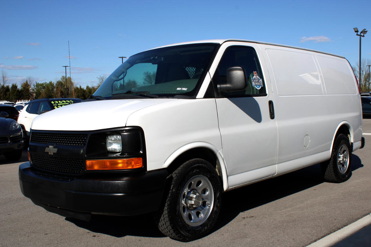 Used 2012 Chevrolet Express 1500 image 3