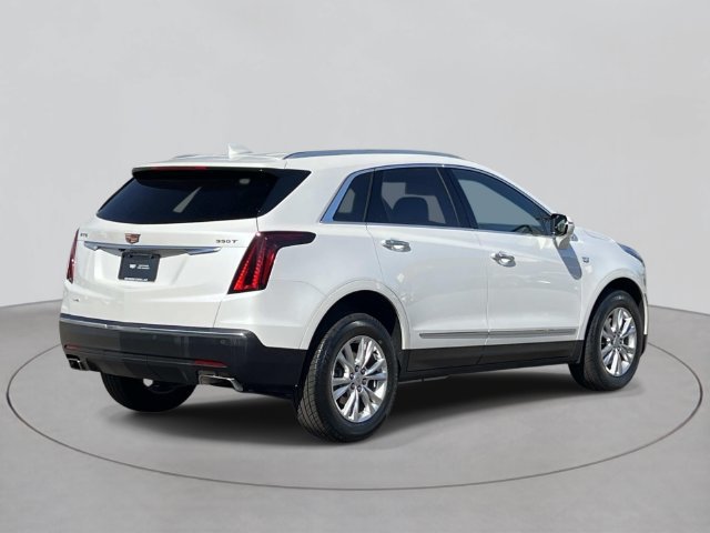 Certified 2024 Cadillac XT5 Luxury w/ LPO, Floor Liner Package AWD/4WD image 4