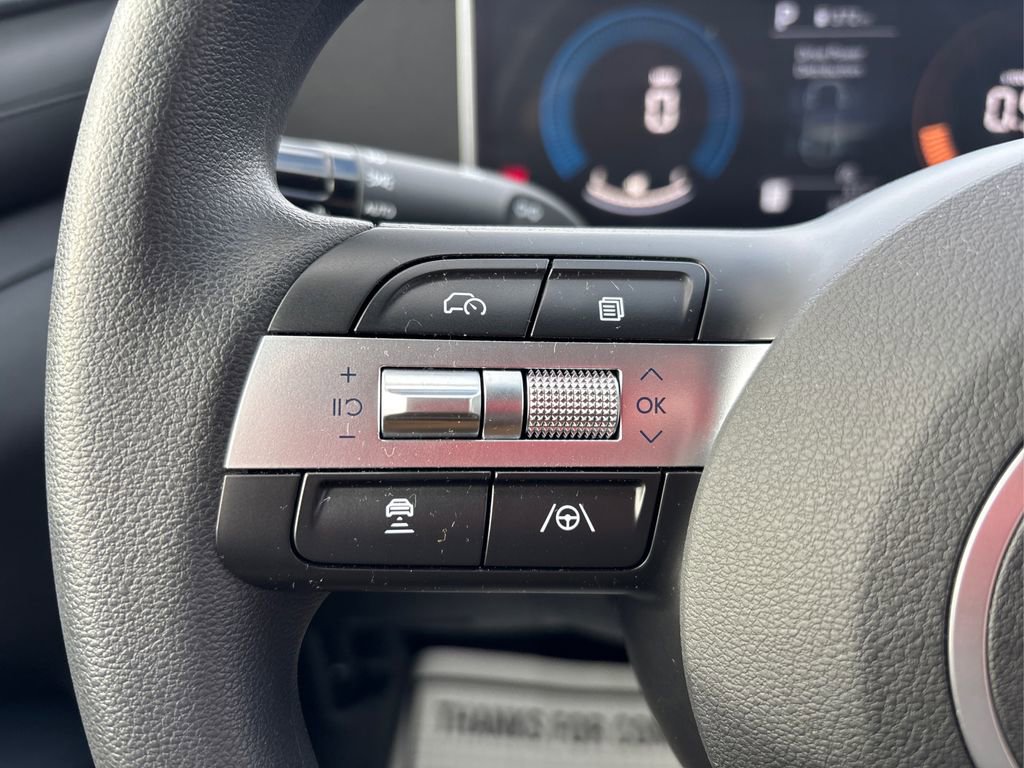 Certified 2025 Hyundai Tucson SE image 34