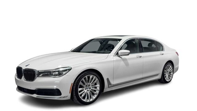 Used 2019 BMW 750i w/ Autobahn Package RWD image 5