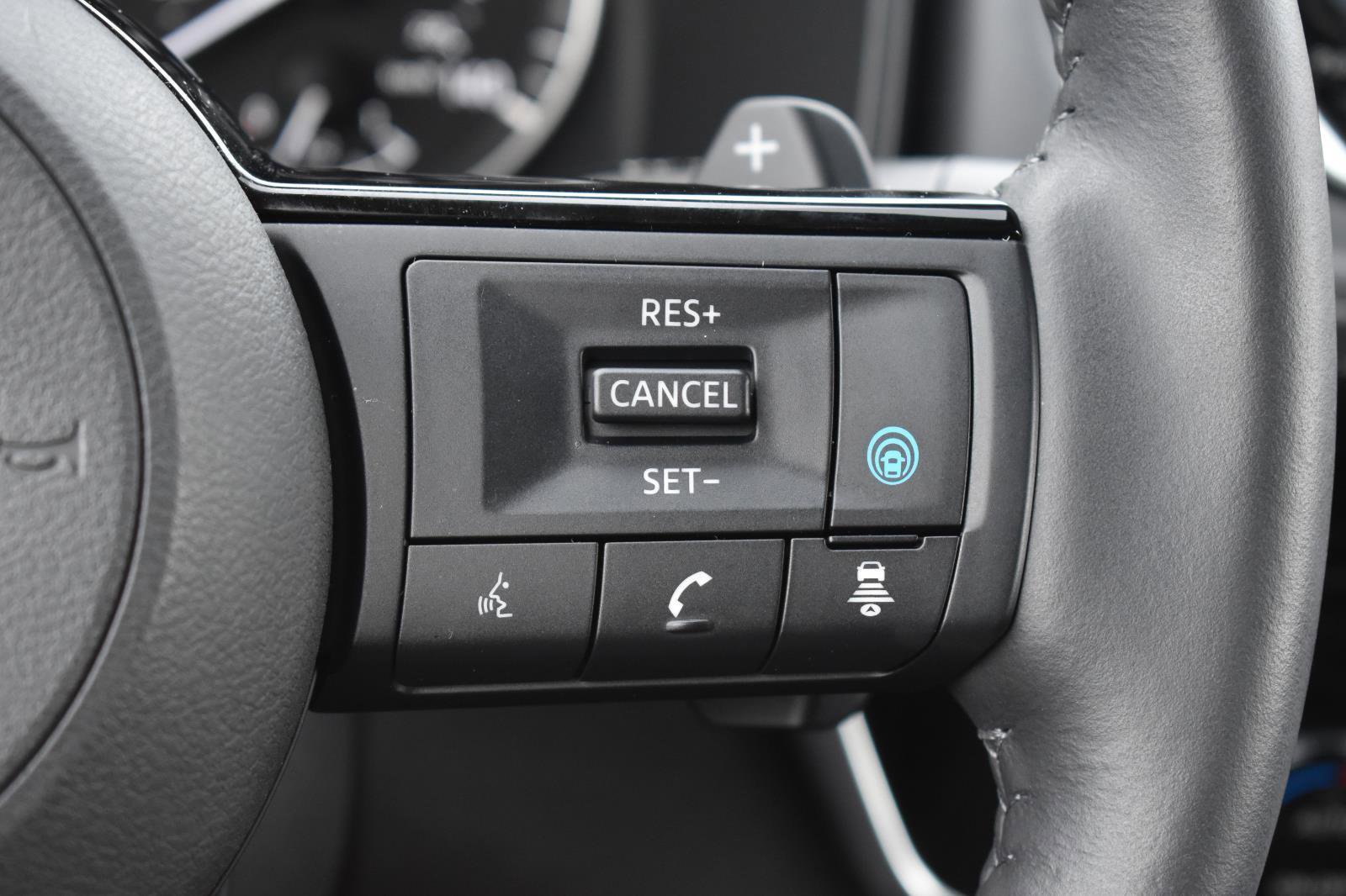 Used 2023 Nissan Rogue SL image 8