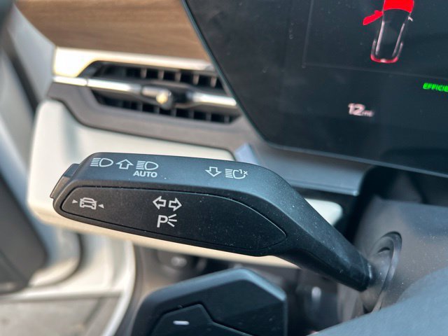 Used 2025 Audi Q6 e-tron Premium Plus AWD/4WD image 26