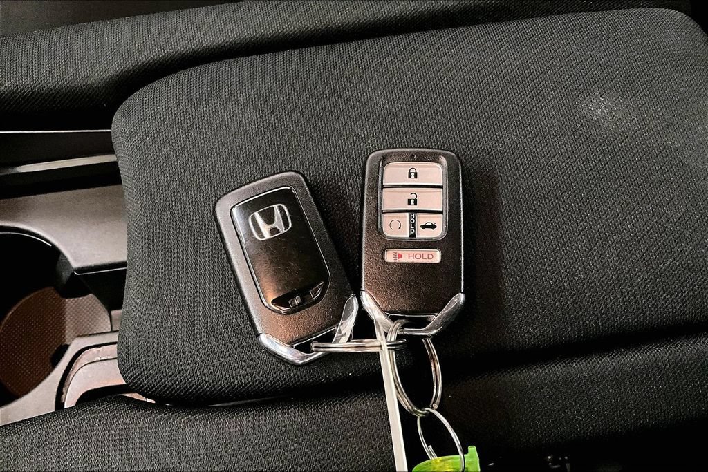Used 2020 Honda Civic EX image 32