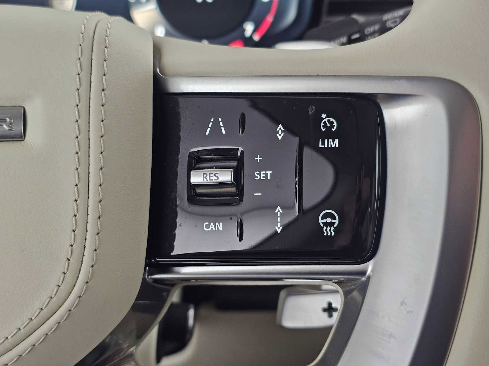Used 2023 Land Rover Range Rover SE AWD/4WD image 28