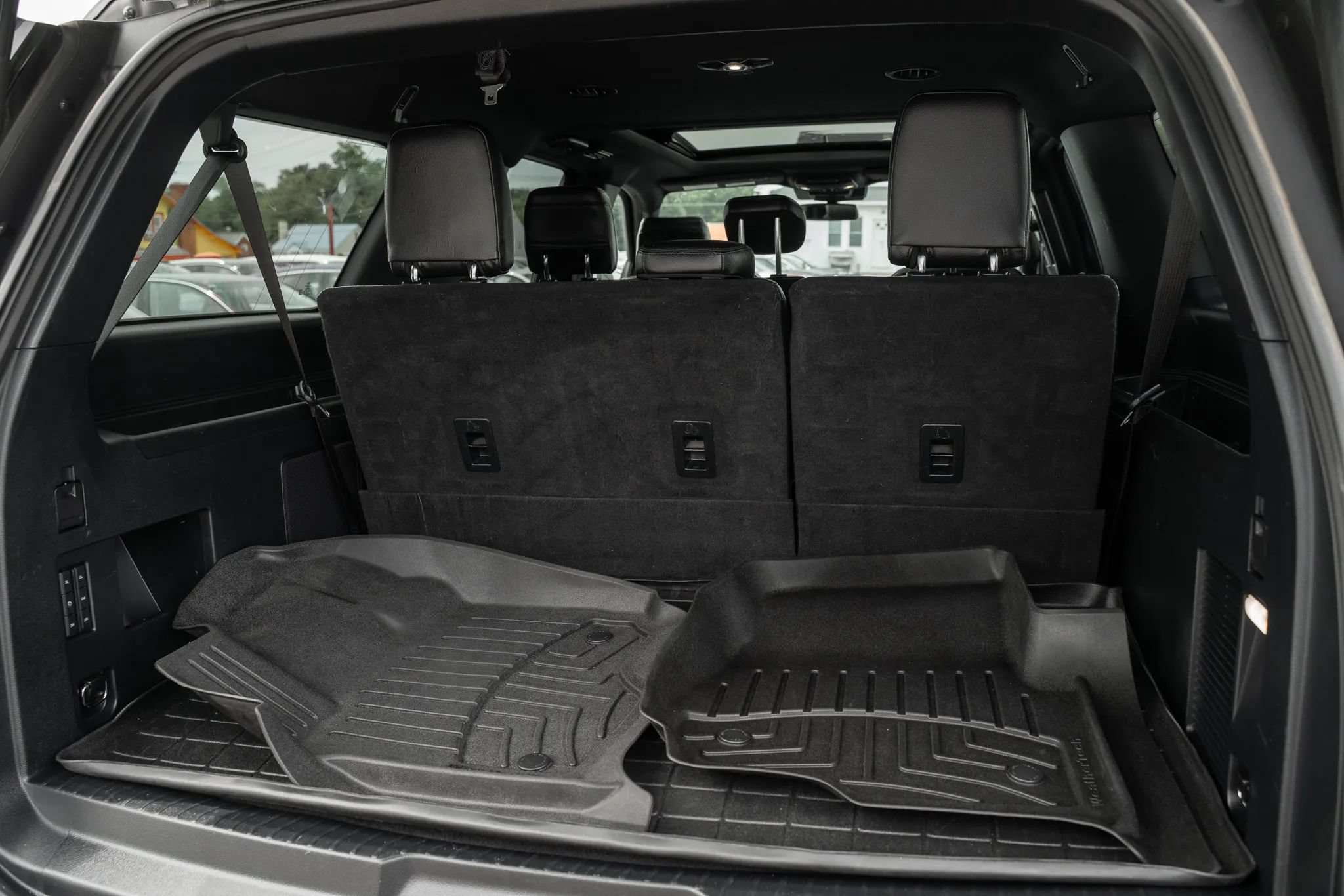 Used 2019 Ford Expedition Max Limited w/ Special Edition Package AWD/4WD image 10