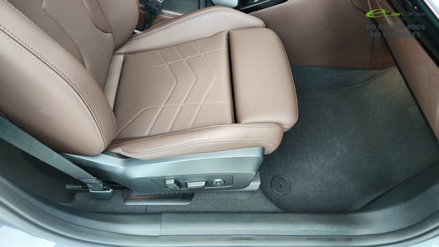 Used 2025 BMW X2 xDrive28i image 23