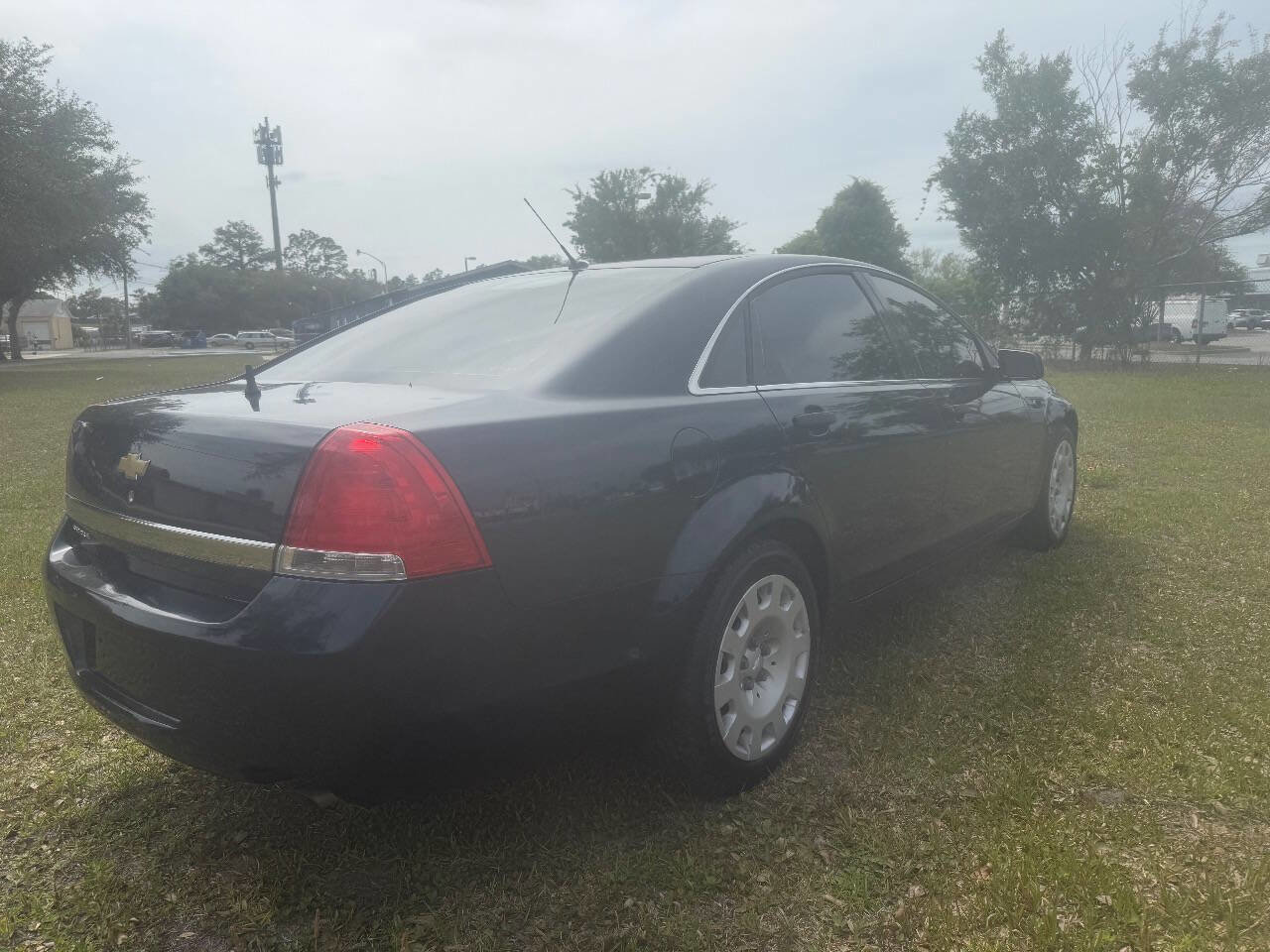 Used 2014 Chevrolet Caprice RWD image 3