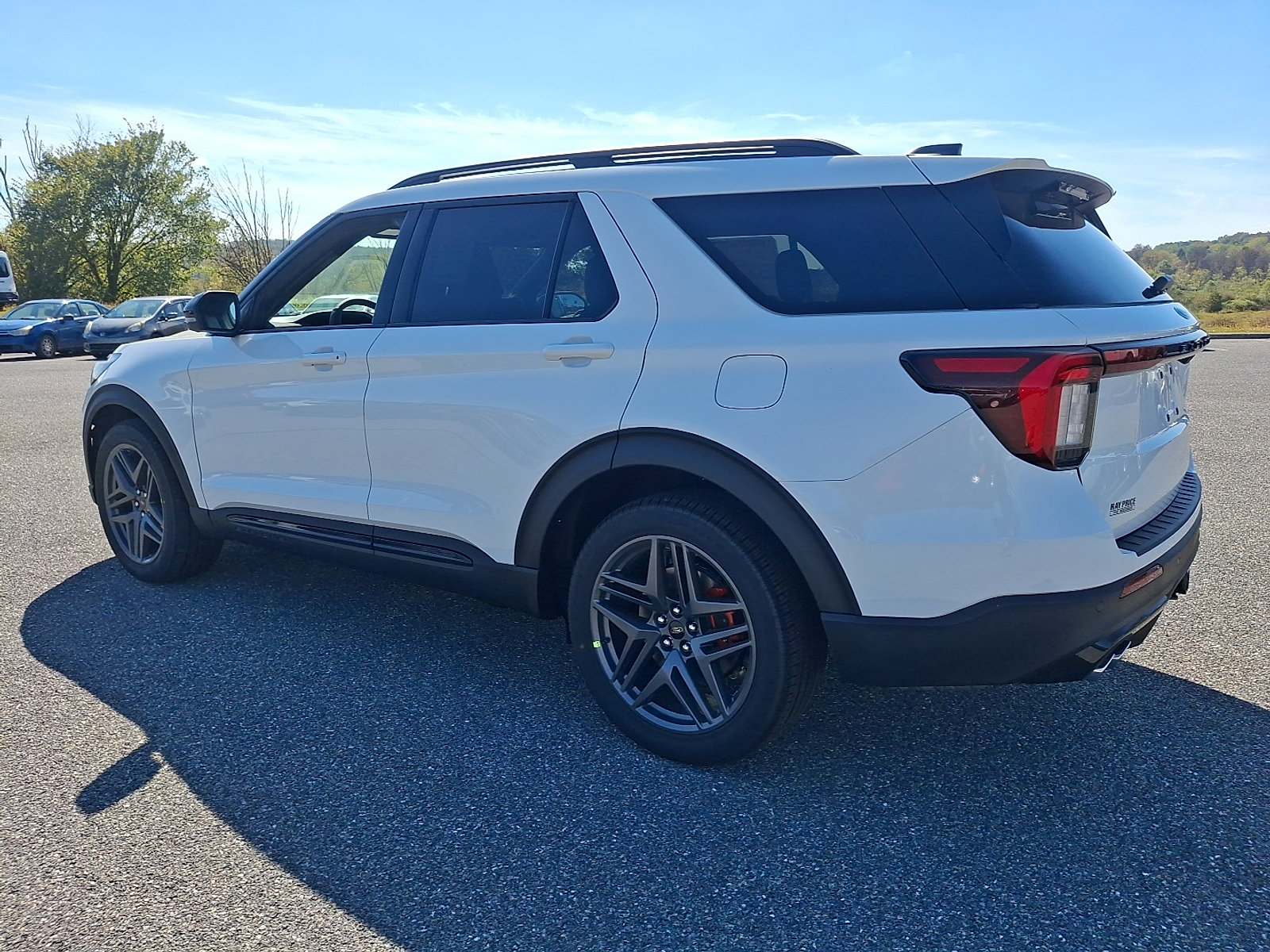 New 2025 Ford Explorer ST image 3