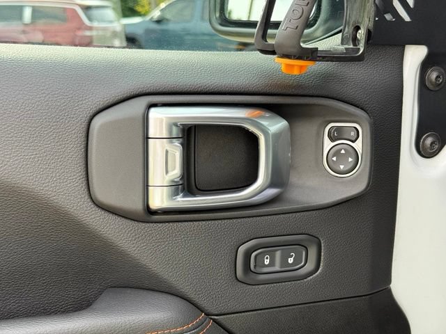 Used 2023 Jeep Gladiator Mojave w/ Cold Weather Group AWD/4WD image 15