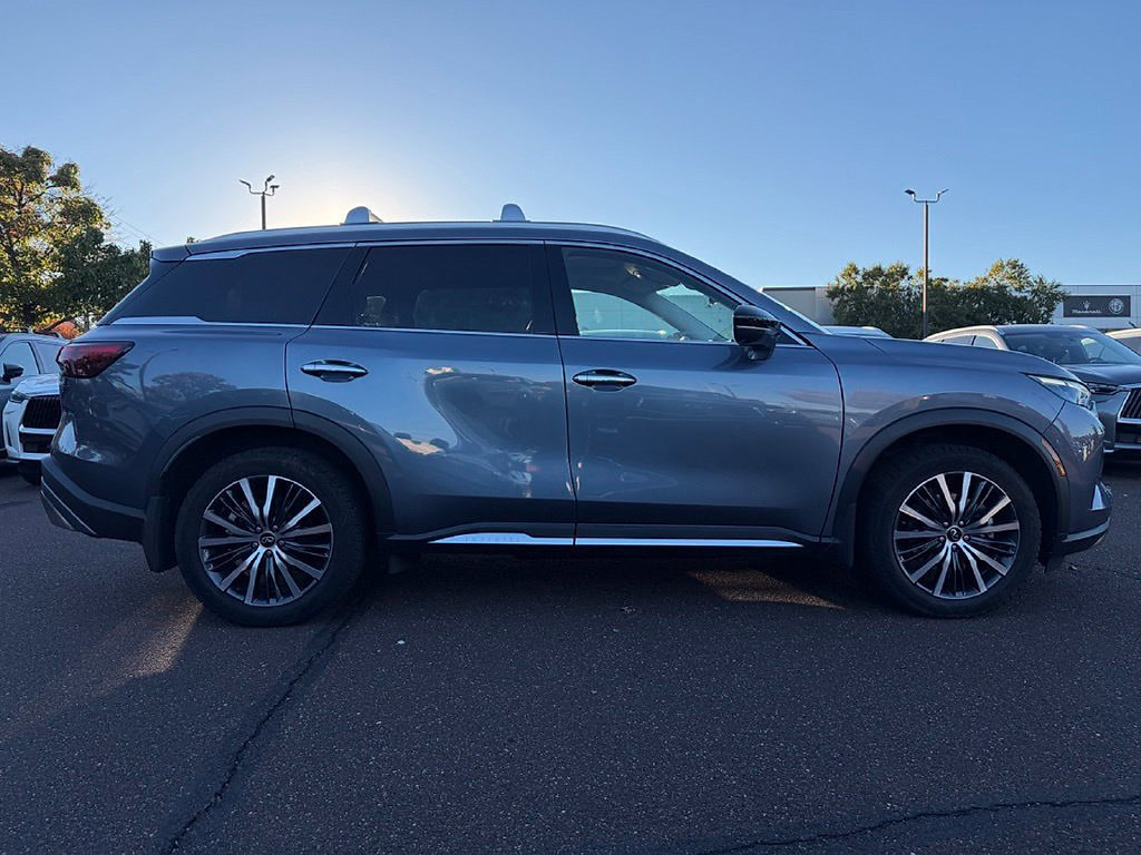 Certified 2023 INFINITI QX60 Sensory w/ Cargo Package AWD/4WD image 8