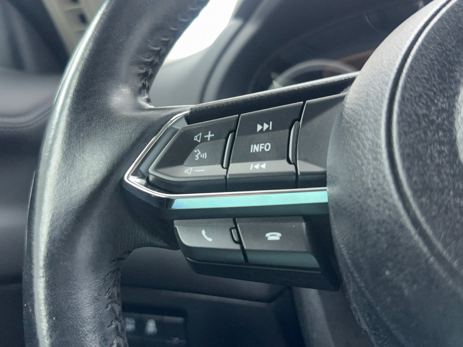 Used 2019 MAZDA CX-5 Touring FWD image 31