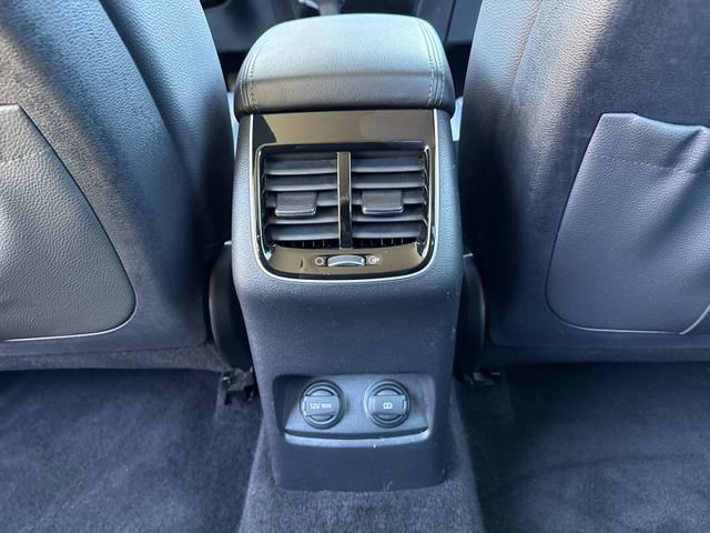 Used 2017 Kia Cadenza Premium FWD image 22