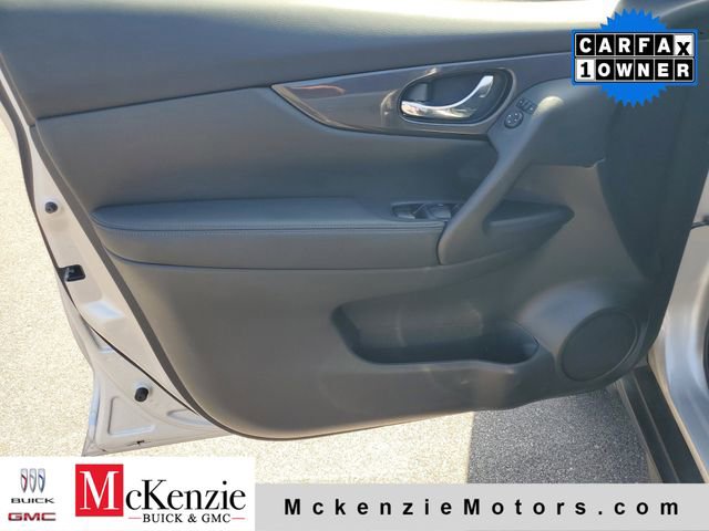 Used 2018 Nissan Rogue SV AWD/4WD image 8