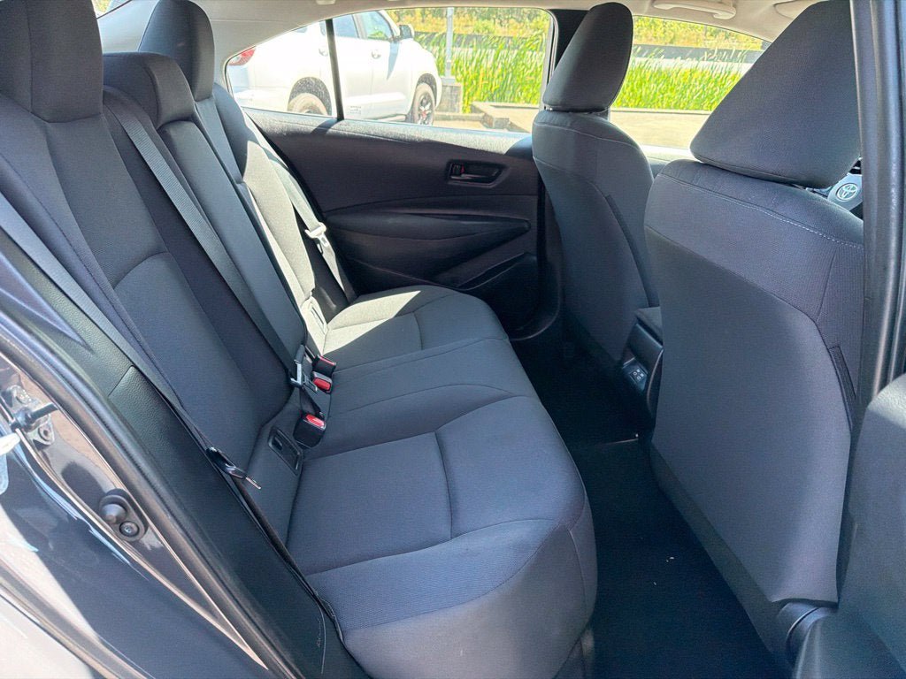Used 2024 Toyota Corolla LE FWD image 14