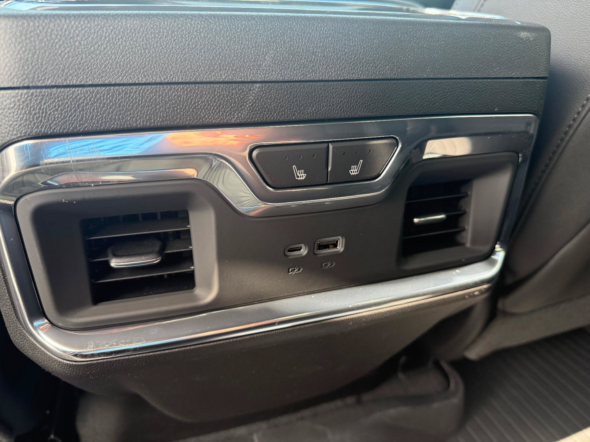 New 2026 Chevrolet Silverado 2500 LTZ w/ LTZ Premium Package AWD/4WD image 24