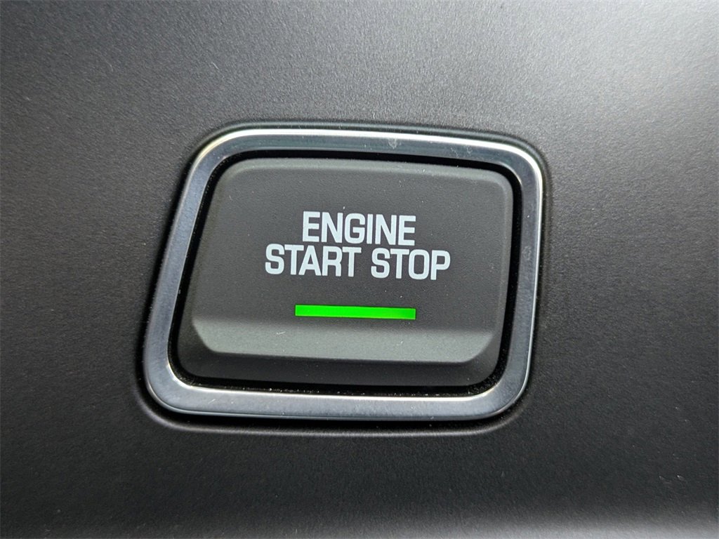 Used 2015 Chevrolet Corvette Stingray w/ Battery Protection Package image 21