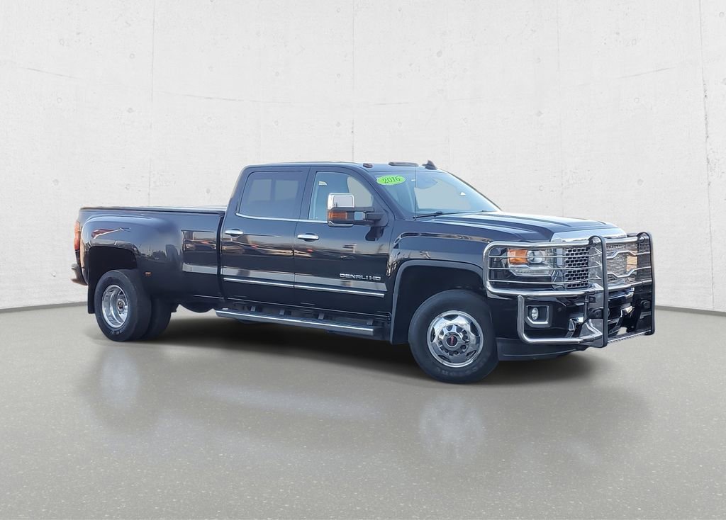Used 2016 GMC Sierra 3500 Denali w/ Duramax Plus Package image 2