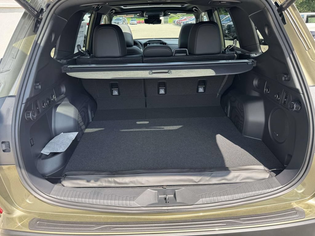 New 2026 Subaru Forester Touring AWD/4WD image 8