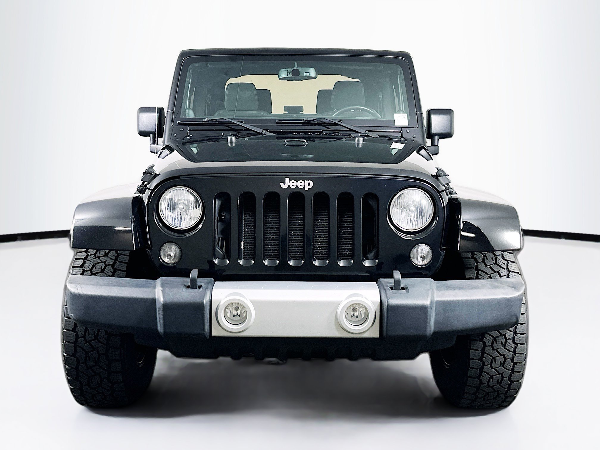 Used 2014 Jeep Wrangler Sahara w/ Connectivity Group AWD/4WD image 2