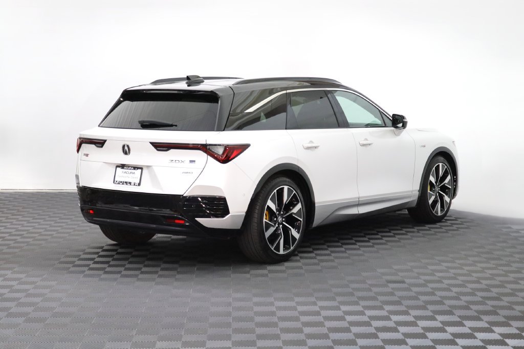 Used 2024 Acura ZDX Type S AWD/4WD image 9