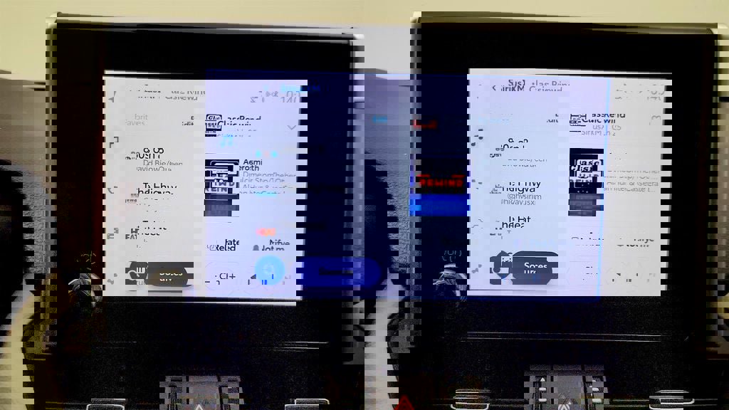 Used 2023 Toyota RAV4 XLE Premium image 18