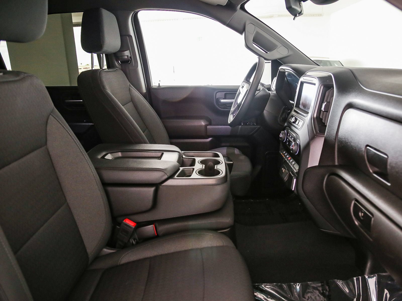 Used 2022 Chevrolet Silverado 1500 Custom w/ LPO, Dark Essentials Package RWD image 18