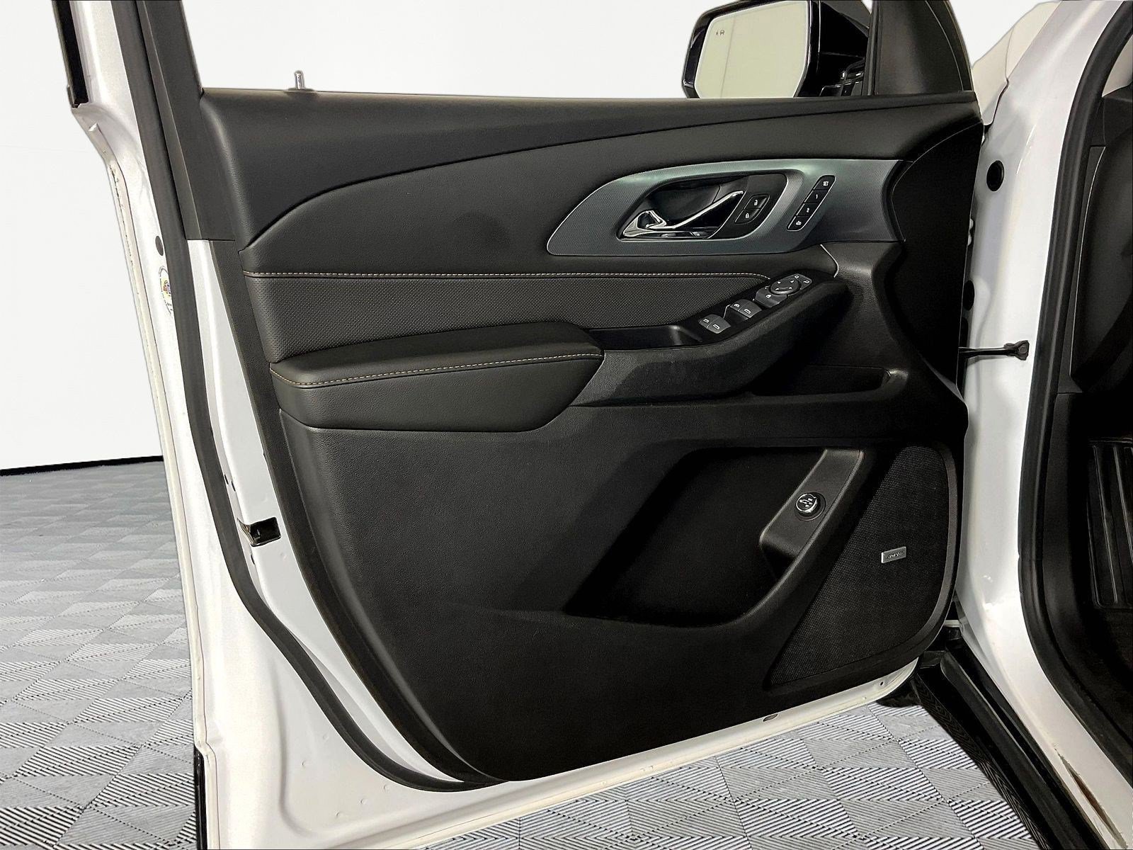 Used 2019 Chevrolet Traverse Premier w/ Redline Edition AWD/4WD image 20