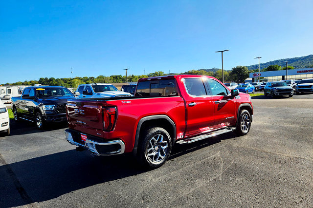 Used 2026 GMC Sierra 1500 SLT w/ SLT Premium Plus Package AWD/4WD image 32