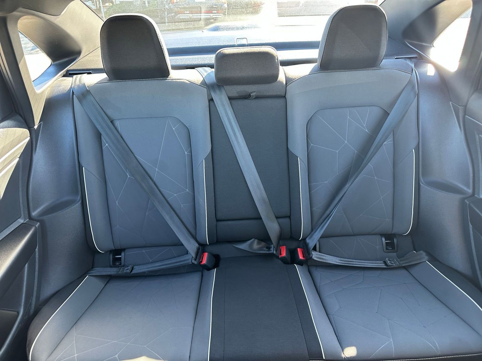 Used 2025 Volkswagen Jetta Sport image 38