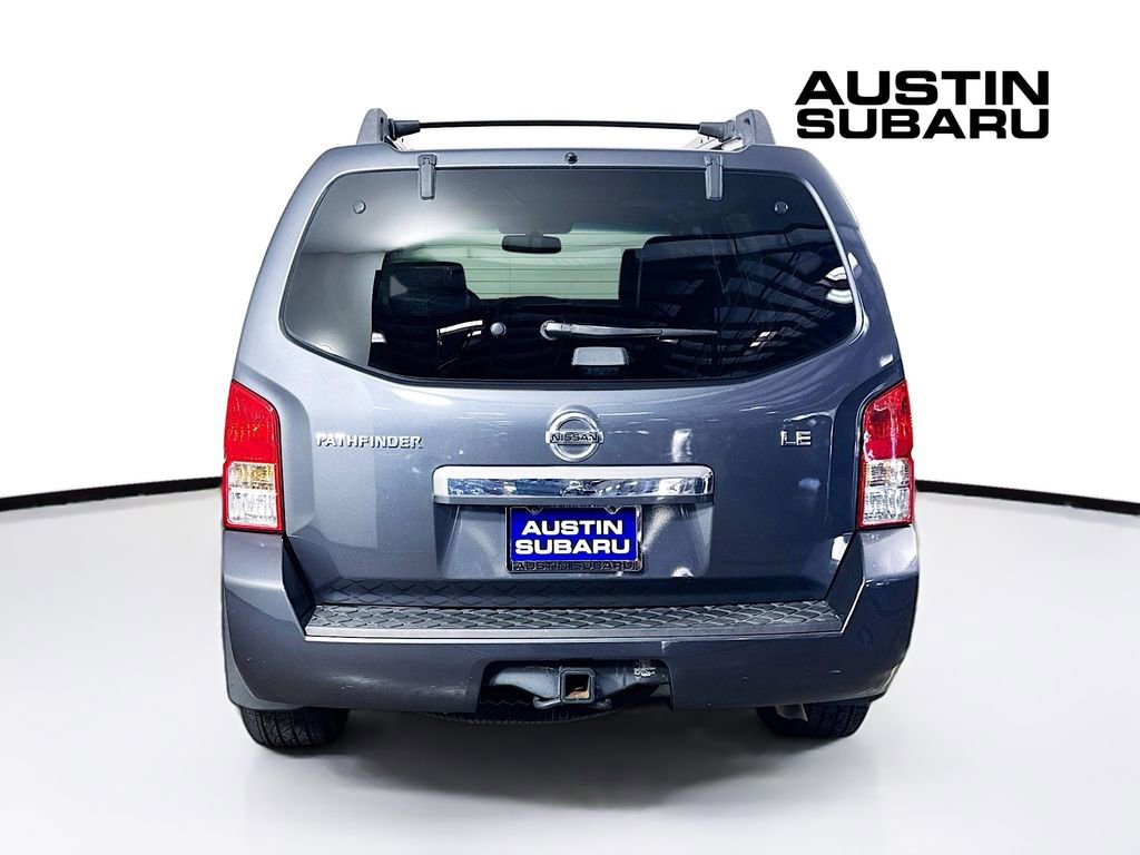 Used 2012 Nissan Pathfinder LE RWD image 6
