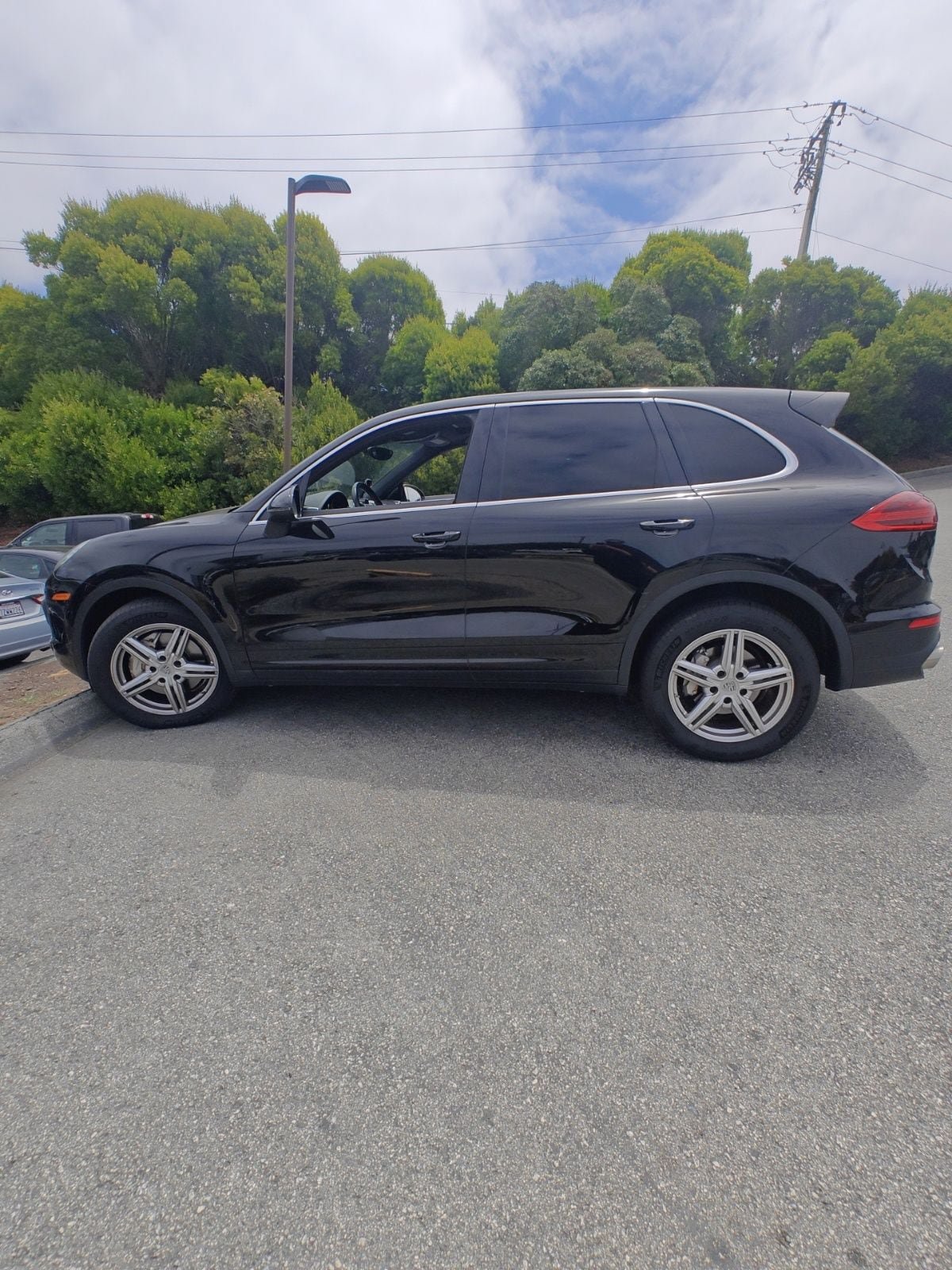 Used 2015 Porsche Cayenne S AWD/4WD image 9