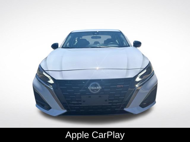 Used 2024 Nissan Altima 2.0 SR FWD image 9