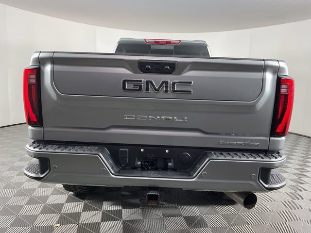 Used 2025 GMC Sierra 2500 Denali Ultimate w/ Max Trailering Package image 9