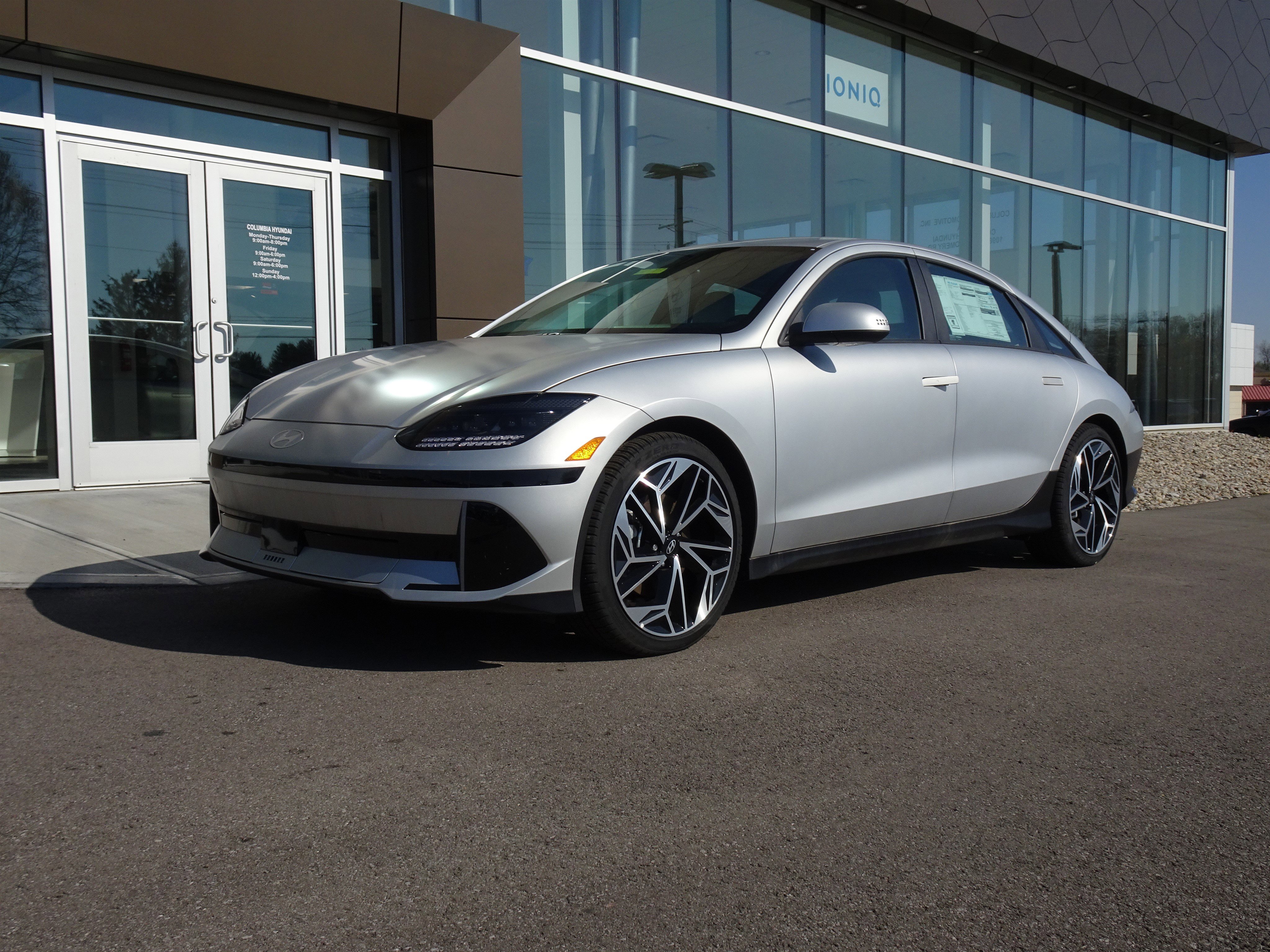 New 2024 Hyundai Ioniq 6 SEL